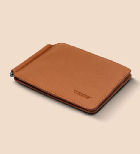 Berto-Slim-Clip-Brown-Front-1-750x550-1-600x440